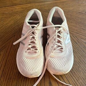 New Balance WARISCL2 Fresh Foam Tennis Shoes 8.5